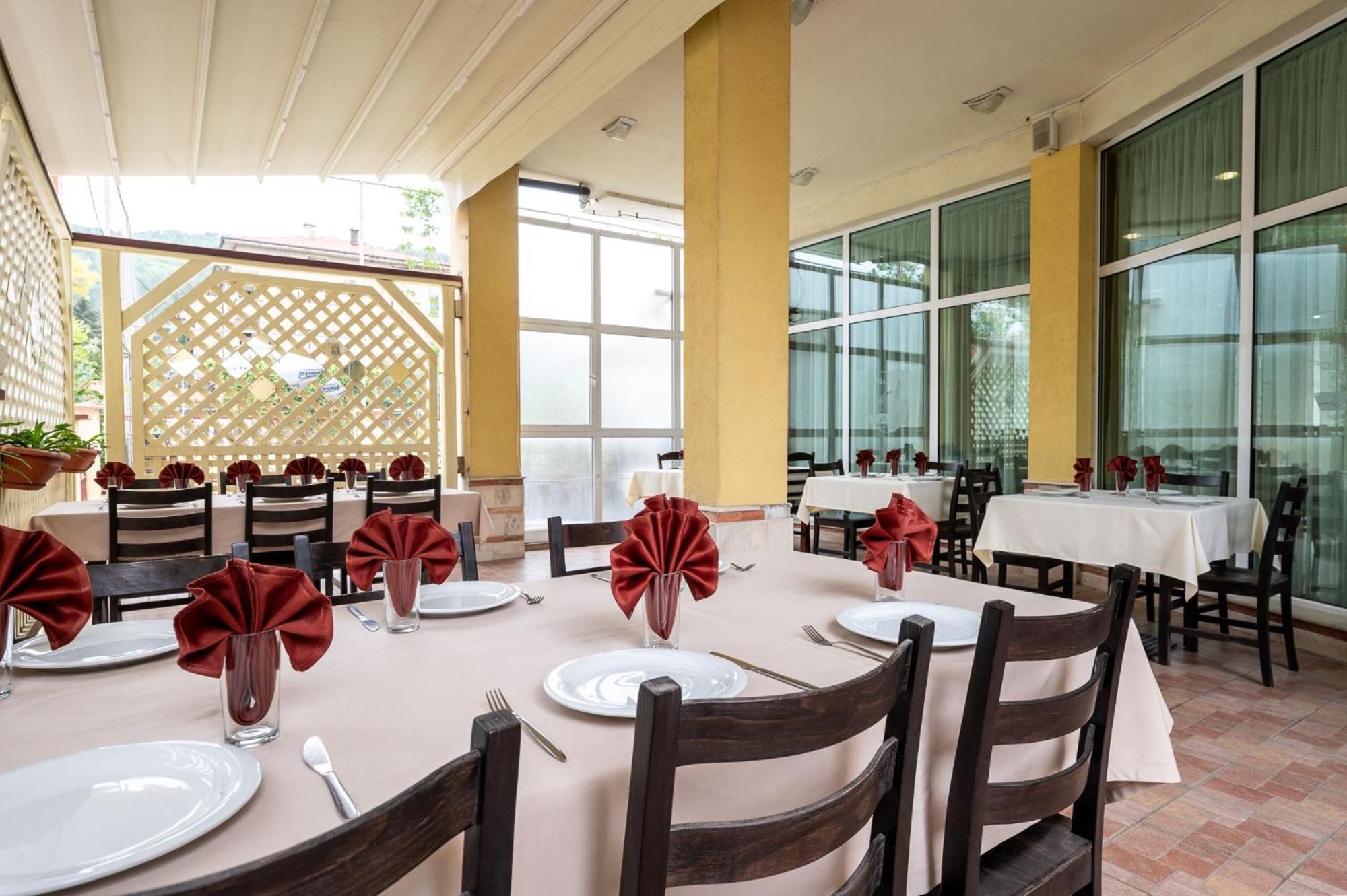 Spa Hotel Holiday Велинград Екстер'єр фото